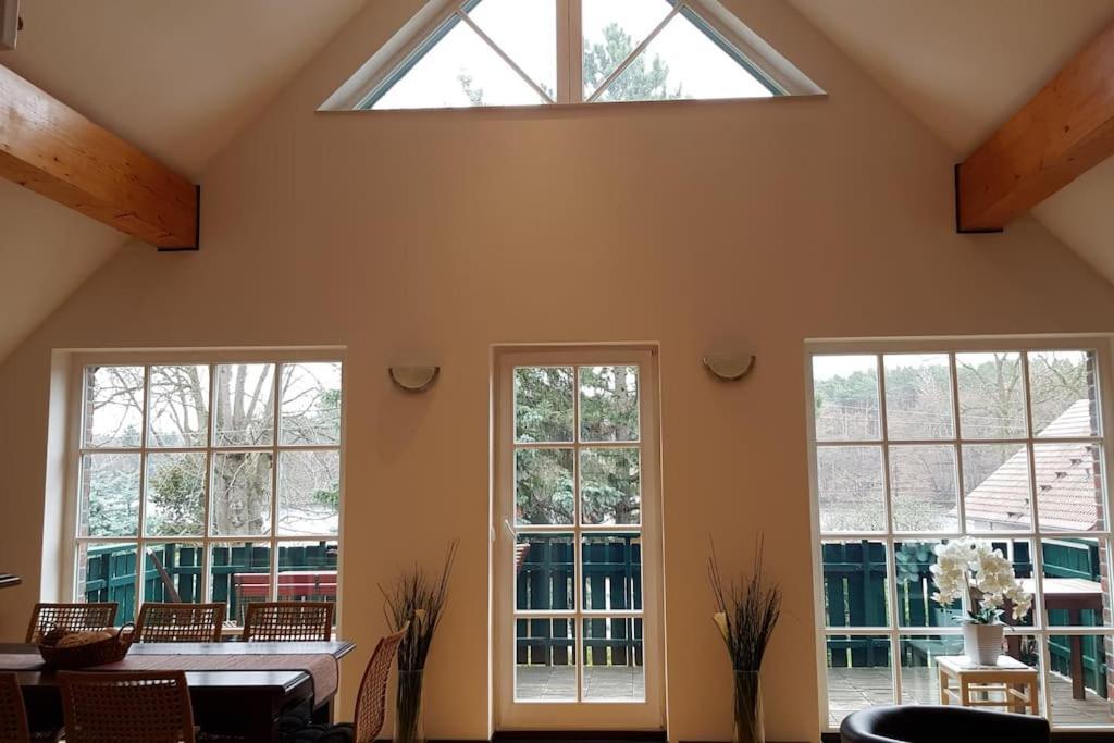 Appartamento Dachwohnung Mit Wasserblick Und Eigenem Bootssteg
