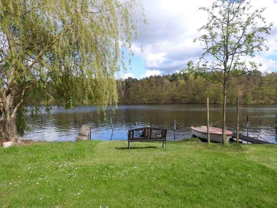 Appartamento Dachwohnung Mit Wasserblick Und Eigenem Bootssteg Berlino